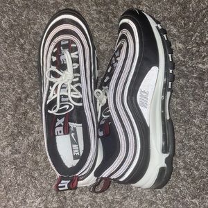men’s nike air max shoe